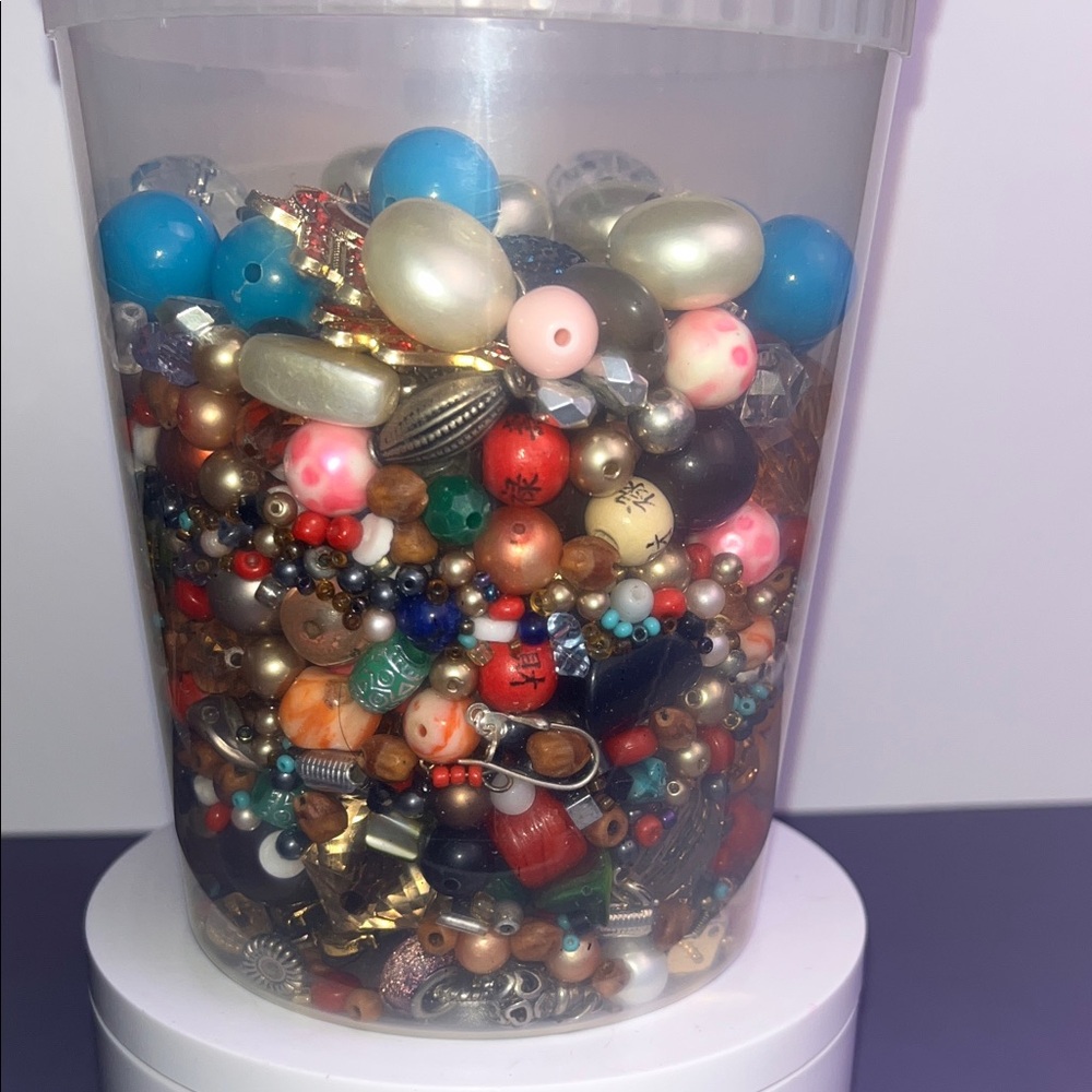 Mixed Bead Collection - Picture 1 of 6